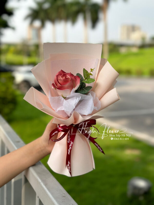 Bó Hoa Sáp 1 bông - Bó hoa nhỏ sự kiện 114
